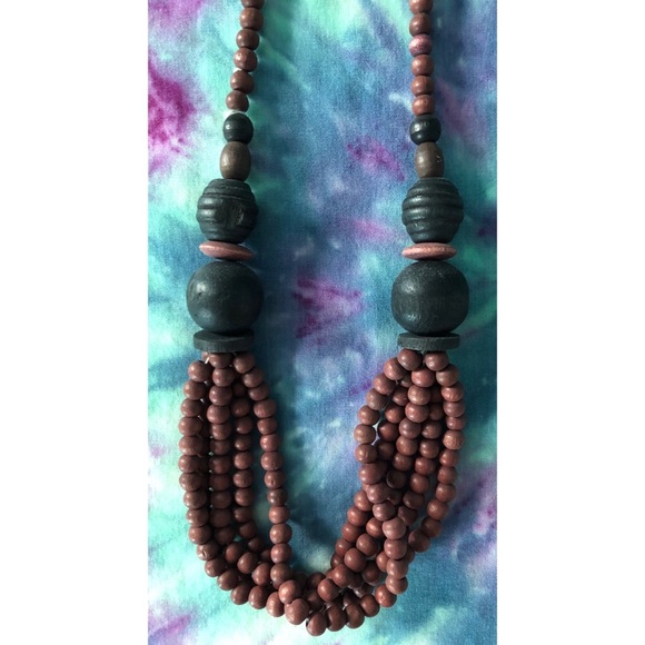 ❄️ Vintage Wooden Bead Necklace Bundle - Picture 3 of 3